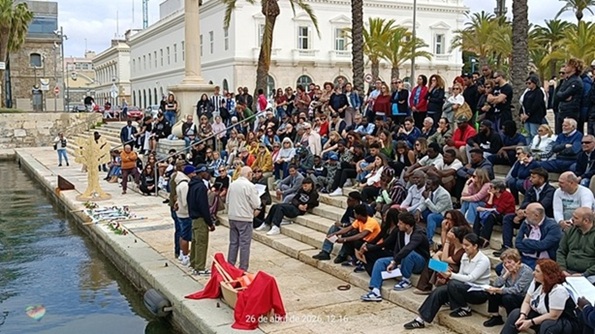 El Puerto de Cartagena rinde homenaje a las víctimas del mar y recuerda las 8.817 vidas perdidas en las rutas migratorias